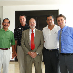 Presentación de certificado GEO con personal de CGC, Palace Resorts, GEO, Asociación de Golf y Eco Red