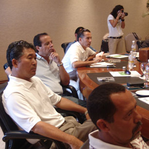 Seminario de capacitación profesional para campos de golf en Cancún